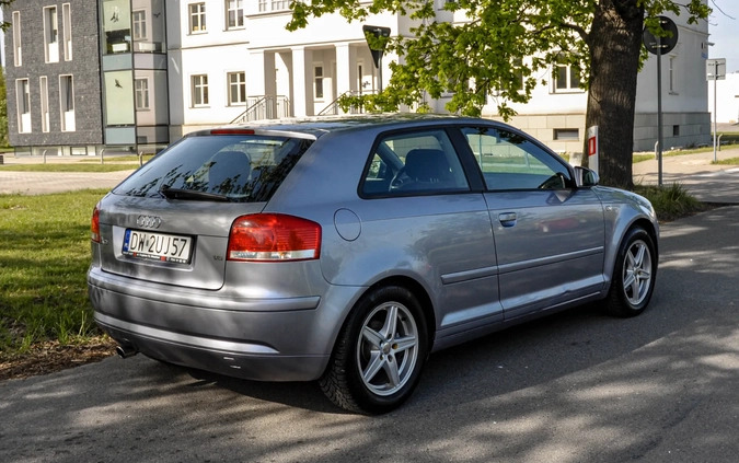 Audi A3 cena 9900 przebieg: 177000, rok produkcji 2003 z Wieluń małe 56